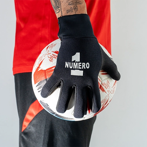 Player Gloves 3